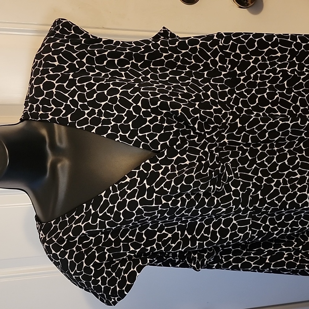 GLAMOUR DRESS - Picture 2 of 7